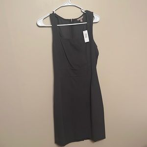Grey fitted sleeveless dress. Banana republic size 8 NWT